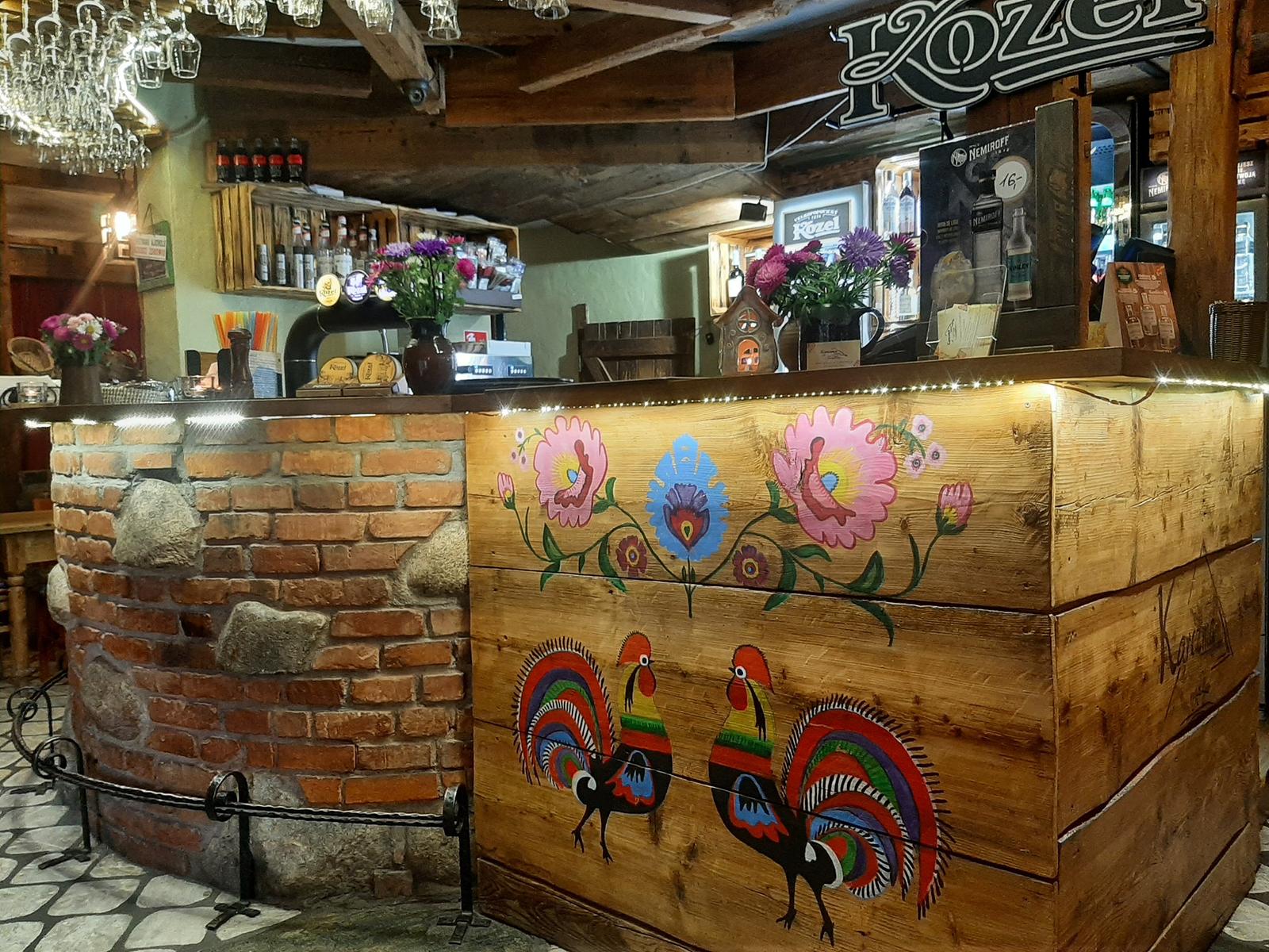 Bar with folk roosters — Karczma Nad Łyną